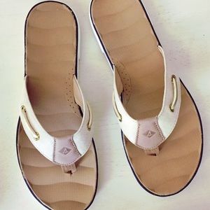 Sperry Surf Two Tone Flip Flops NWOT